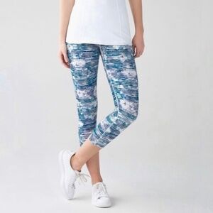 Lululemon True Self Crop II Blurry Belle Multi